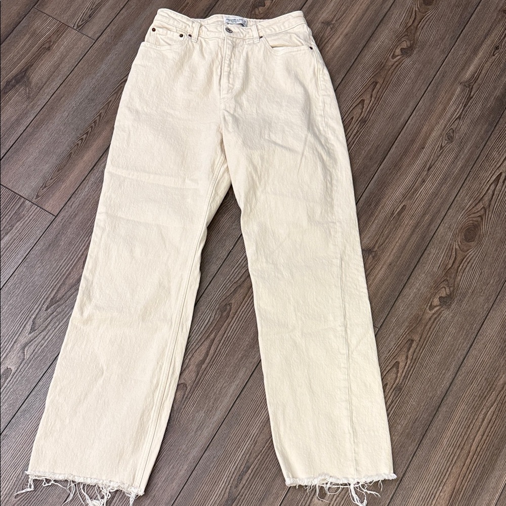 Abercrombie & Fitch Off-White High Rise Jeans